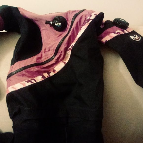 DUI Dry Suite - Picture 5 of 7